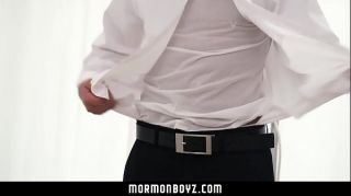 Gay Averagedick MormonBoyz - Hot alpha male gives submissive boy handjob Teenage Porn