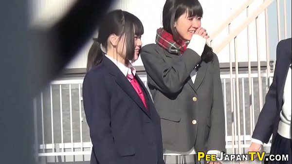 Japan students peeing - 1