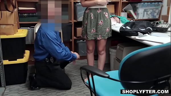 Cum On Pussy Shoplifting And Alyce Anderson got fucked by the arresting officer. Retro