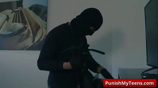 Submissived XXX Bandits Of Bondage with Sophia Leone video-01 - 2