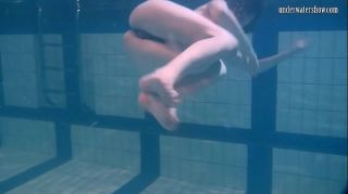 OlderTube Ivetta having fun in the pool and makes you wanna watch her Men