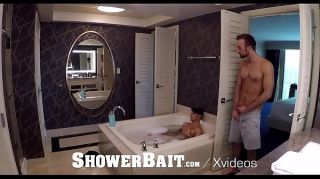 Brother ShowerBait Str8 bait shower fuck with Casey Everett and Mason Lear Bed