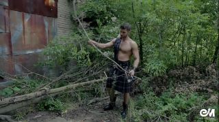 MyFreeCams Cute shirtless guy in scottish kilt playing with...