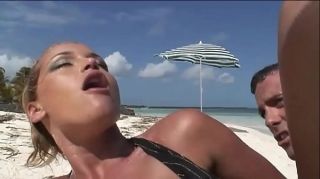 Lesbian Porn Naughty blonde outdoor screwed on the beach! Concha