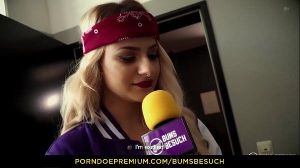 BUMS BESUCH - Hot German porn star Lilli Vanilli blows & fucks amateur guy in hotel room - 1