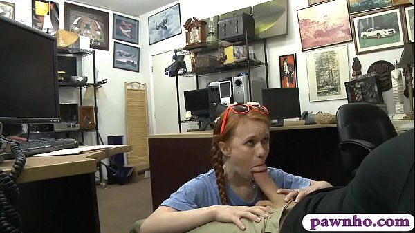 Redhead teen sells her canoe and smashed - 2