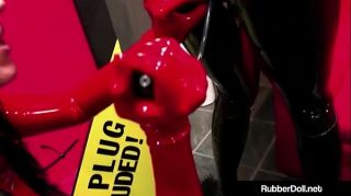 Pickup Femdom Queen RubberDoll Fucked By Boxed Doll Nicci...