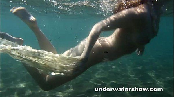 Cute Nastya is showing her beautyful body underwater - 1