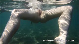 Relax Cute Nastya is showing her beautyful body underwater Slim