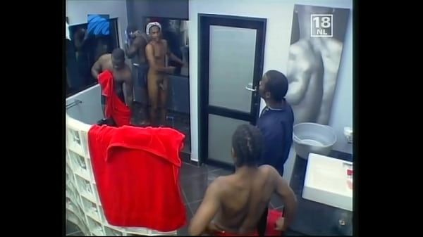 Guys Nude Men in the shower Doctor