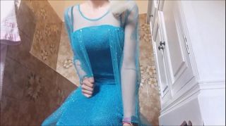 Fit queen Elsa NAKED offer to ya her ASS! she's not frozen at all! Porno