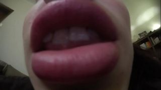 Jizz British Girlfriend Wants To Tease With Her Tongue and Mouth Students