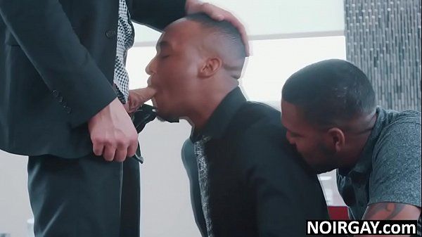 White hunk fucking his black gay best men in threesome - 1