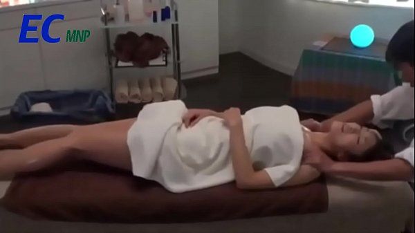 Beautiful girl goes massage and get Fuck (https://bit.ly/2BQ5Tgh) - 1