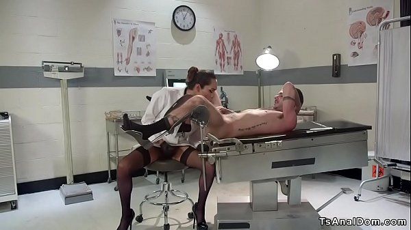 Christy Mack Busty tranny doctor bangs male patient Italiana