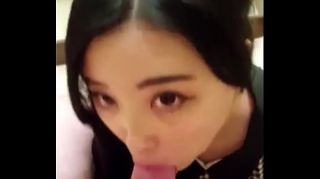 Jeans Chinese girl blowjob big penis【Subscribe to me and...