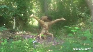 Free-Cams Amazing Acrobatic Sex Outdoors Trannies - 1