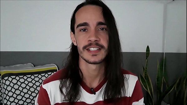 CONTO ERÓTICO GAY  -  DANDO NO PROVADOR PARA O VENDEDOR  - Juan Calabares - NÃO EXPLICITO - 1