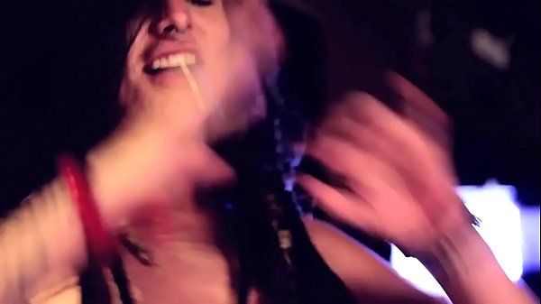 Webcamsex Videodrome: Tarada do Vídeo (Dread Hot, Alemão e Dani Skyli) Sexo a três, menage, sexo grupal, duas mulheres e um homem, putaria com casal, casal tem namorada Thuylinh - 1