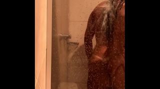 Blowjob Aline Tavares a trans mais acessada do interior paulista brincando no banho após seu cliente moreno gostoso !!!! E preview do novo vídeo Spy Camera