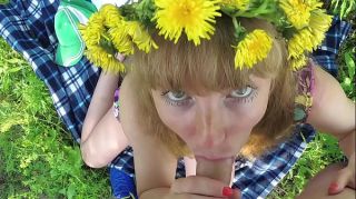 Qwertty Amateur doggystyle and blowjob in the forest with a...