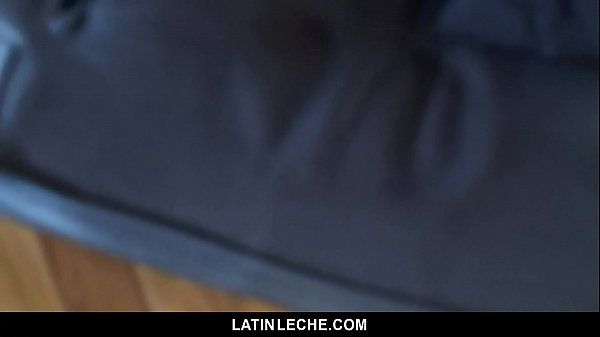 Banheiro LatinLeche - Cute Latino Hipster Gets A Sticky Cum Facial Oral Sex