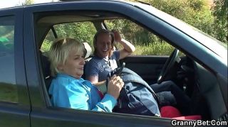 Monster Hitchhiking blonde granny picked up and doggy-fucked roadside Free Fucking