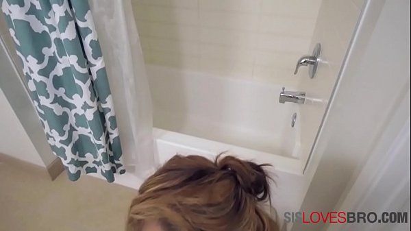 YouSeXXXX Shower Sex With Horny Blonde Teen Step SISTER- Holly Hendrix Trannies