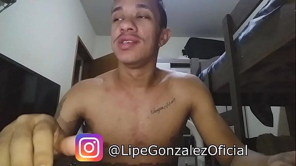 Lesbiansex " Lipe Gonzalez " Dançando Funk Pelado Para Seus Seguidores Money Talks - 1