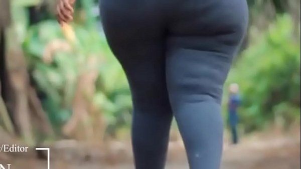Grosses FESSES africaines  - huge asses from AFRICA - 2
