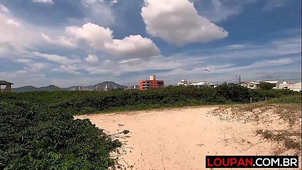HomeVoyeurVideo Indo pra Praia e Fudendo novinha | Loupan Produções Made - 1