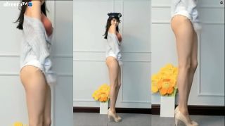 Bbc Gái Hàn Quốc nhảy khiêu khích nhạc sàn một Pussy Eating - 1