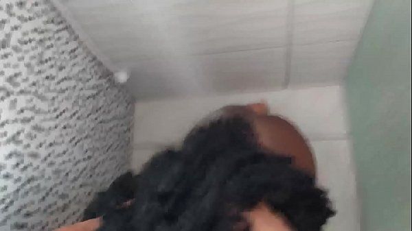 DailyBasis comendo a acarajé no chuveiro - Joy Cardozo - Bruna Black - Sexy Sluts