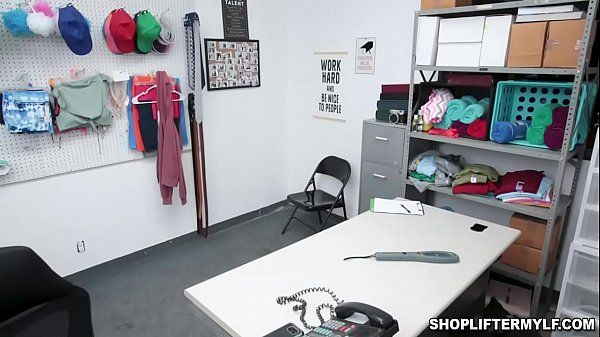 Ass To Mouth Sexy Latina MILF Gia Vendetti was caught shopliting by a horny officer. She was interrogated and fucked inside the office in exchange for her freedom. Girl Fuck