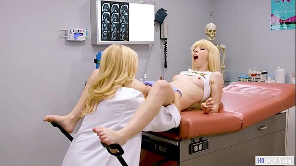 Dr. Siren Diagnosed The Teen As A Squirter feat. Kenzie Reeves - 2