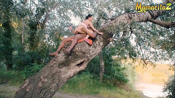 MAMACITAZ - Italian Teen Francesca Di Caprio Climbs The Tree For Her BBC - 1