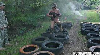 AdFly Horny soldiers training before their gangbang Pelada