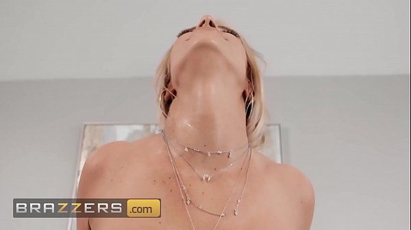 Sexy MILF (Rachel Cavalli) Pleases Her Wet Pussy With A Big Cock - Brazzers - 2