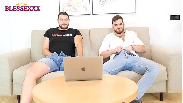 Watching porn with my gay friend - Magic Javi & Ruben Martinez - 2