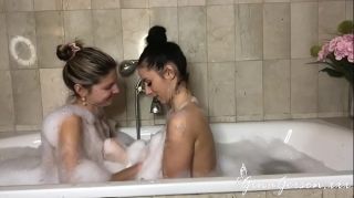 Gay Shaved Nelly Kent and Gina Gerson fuck in bathroom Gay Orgy