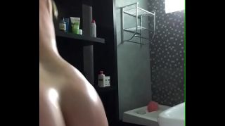 Lovoo big hot ass clapping Kiss