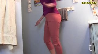 videox full bladder girls pee their skintight jeans Cousin