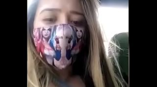 Oral Sex Colombiana caliente en bus Jacking Off