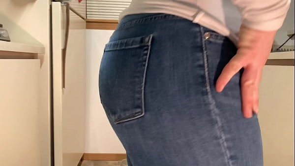 Mom Big Fat Ass And Tits 4k - 2