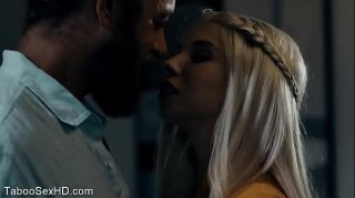 Sentones Wife walk on husband while he get his dick suck by hot blonde Monstercock