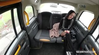 Exhibitionist Girl fucks in a taxi without restraint Phun