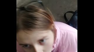 Goth The girl sucked at the entrance and got cum in her mouth Banging