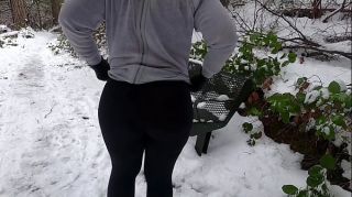 BongaCams.com Mom Fat Booty Hit With Snowballs in Public 4k Monster