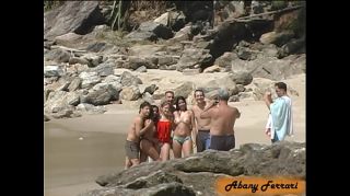 Fucking Levando os Turistas a Loucura e Chupando Buceta na Praia PornTube
