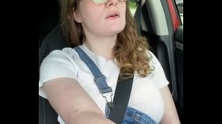 Bucetuda Nerdy Country Girl Rubs Herself in her Car FTVGirls